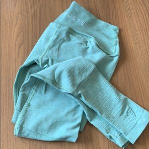 Alphalete high waisted legging